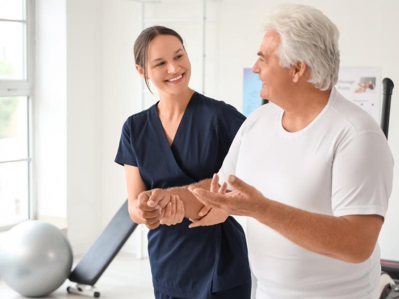 Como Oferecer Apoio Emocional ao Paciente e à Família na Desospitalização Neurológica?